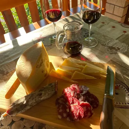 Apartma Leban Na Soci