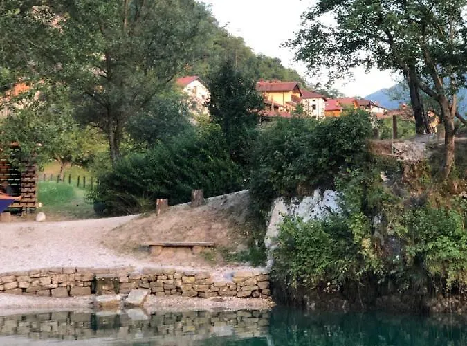 Apartma Leban Na Soci